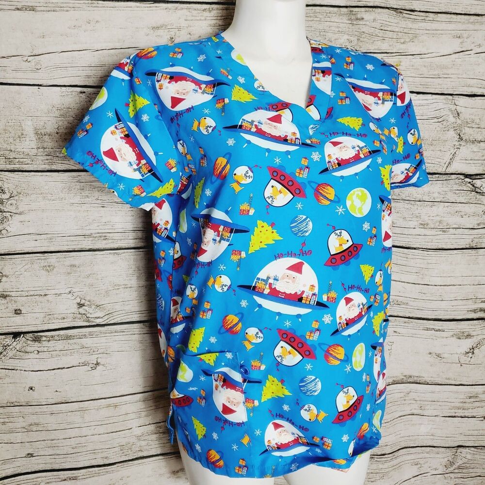 Serene Santa/Christmas Tree Scrub Top Size Large